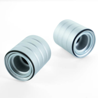Tapa magnética de aluminio y plástico metalizada fácil de abrir con revestimiento UV plateado de cuello personalizado de 15mm para botellas de perfume