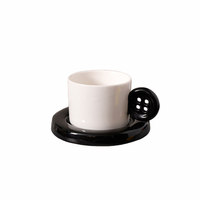 Tasse à café en céramique moderne originale avec bouton décoratif, soucoupe faite à la main, compatible lave-vaisselle et micro-ondes, haut de gamme et créative