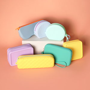 Custom Silicone Pencil Case <b>Mini</b> Purse Coin <b>Pouch</b> With Zipper Closure Simple Style Makeup Cosmetic Bags and Luggage Wallets - Product Image 4