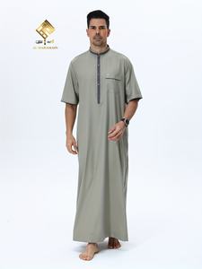 Último Modelo 2025 de Thobe Árabe para Hombre, Material Suave Antipilling, Diseño Moderno con Cuello Alto y Botones, Buena Calidad - Product Image 1
