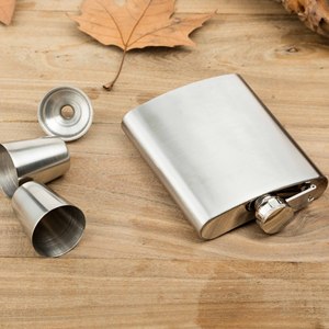 Bán buôn 7Oz 8ozhip Flask Set rắn thép không gỉ Pocket Whiskey vít chai rượu vang bên ngoài uống rượu Hip Flask chai - Product Image 3
