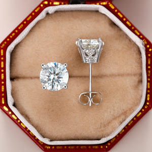 Pendientes de Diamantes de Plata 925 con Baño de Oro Bianca B, Corte Brillante Redondo, Engaste de Seis Garras, Joyería Clásica de Compromiso para Mujer - Product Image 5