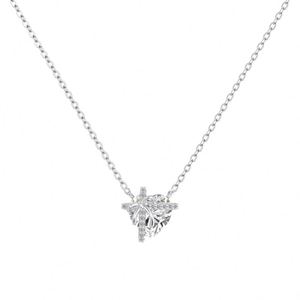Colliers Dylam élégants hypoallergéniques en argent S925 non ternissant avec chaîne à maillons et pendentif cœur nœud papillon en zircone 5A - Product Image 1