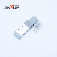 ANRUK 4V430-15 Électrovanne 5 Voies DC12V 1/8 BSP 5 Ports 2 Positions avec Suppression des Surtensions pour Équipement de Laboratoire