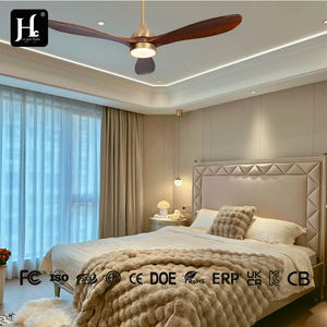 Ventilador de techo moderno de madera con luz, estilo europeo, con aspas de madera integradas, para decoración de hoteles. - Product Image 3