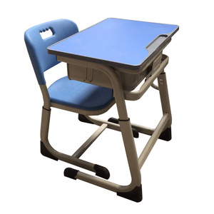 Set di Arredamento Moderno e Regolabile per Aula Scolastica, Essenziale per l'Apprendimento e lo Studio degli Studenti, Include Scrivanie e Sedie - Product Image 2