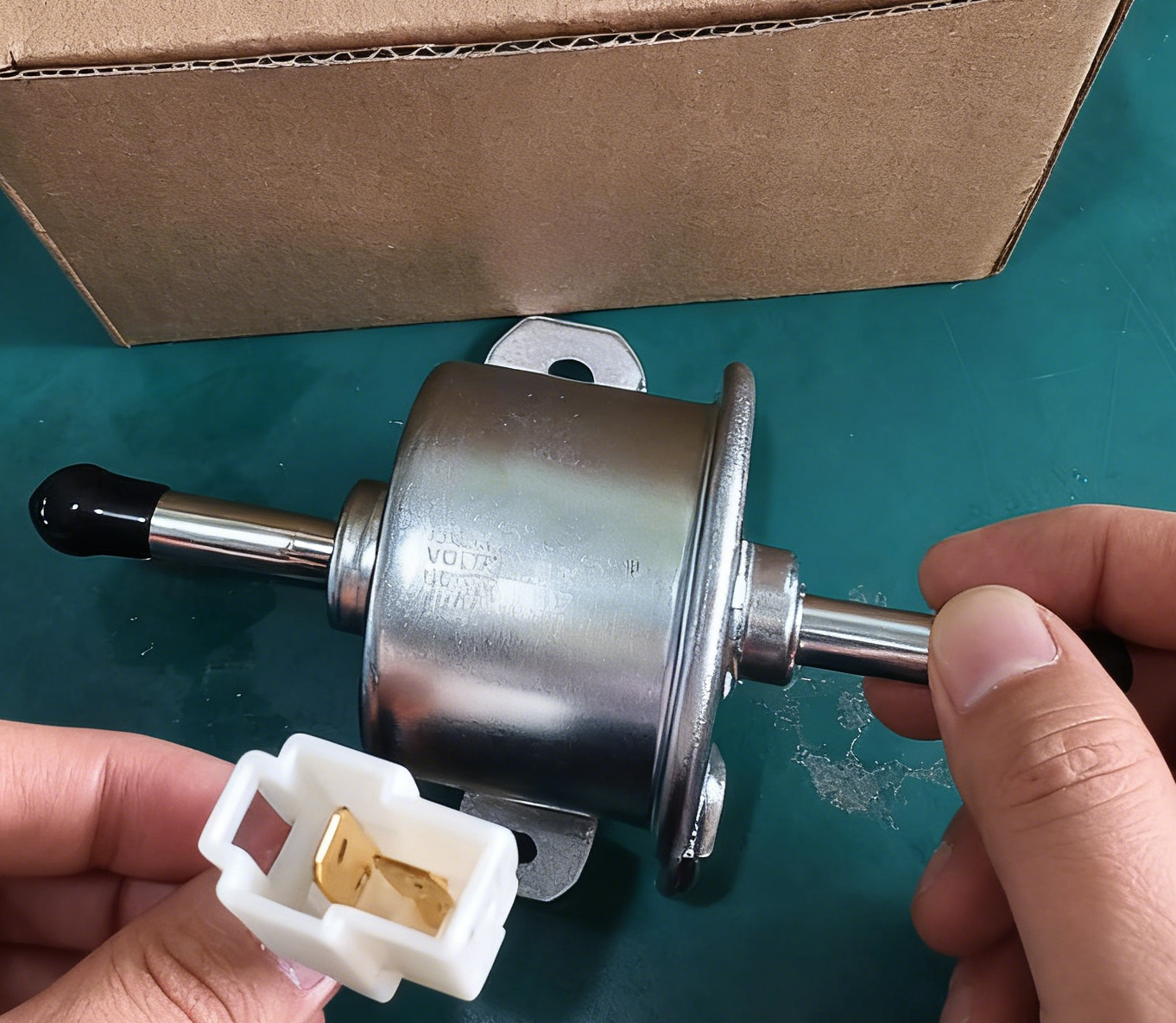 119225-52102 Fuel Pump 11922552102 YM119225-52102 for Yanmar Engine 3TNV84 4TNV84 4TNV84T 3TNV88 4TNV88 4TNV94L 4TNV98T
