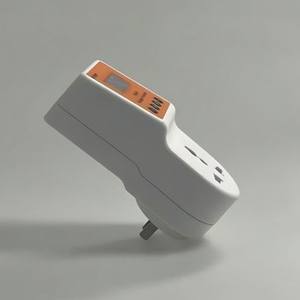 Prise intelligente avec protection de tension universelle et contrôle Wi-Fi pour réfrigérateurs et climatiseurs - Product Image 4