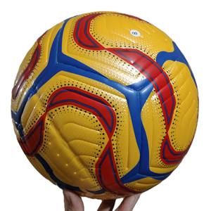 Ballon de football officiel taille 5 en gros pour adultes et jeunes joueurs – Idéal pour le sport des enfants et des adultes - Product Image 5