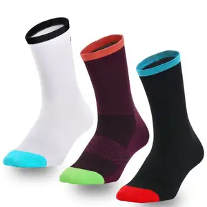 Individuelles Logo hochwertige dünne Radsocken schnell trocknend Schweißhung Absorption Kompression Sportsocken