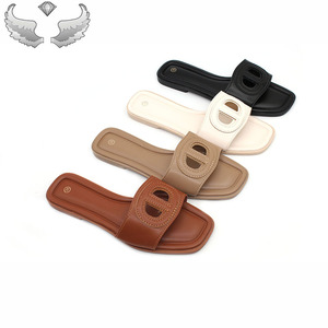 Sandalias Planas Cómodas para Exterior, Zapatillas Ligeras de Playa a la Moda Verano 2025 para Mujer - Product Image 1