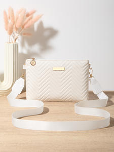 Nouveau sac à main décontracté pour femme, bandoulière en PU pliable avec fermeture éclair, porte-téléphone, petit sac à épaule en forme de V avec sequins et motifs en relief - Product Image 6