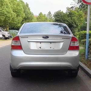 <span class=keywords><strong>2011</strong></span> <span class=keywords><strong>Ford</strong></span> <span class=keywords><strong>Focus</strong></span> Luxury Edition 1.8L automatique d'occasion vieille voiture toit ouvrant panoramique sièges en cuir direction hydraulique croisière FWD vente - Product Image 4