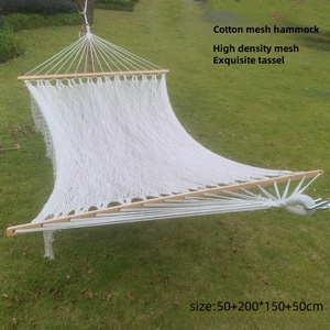 <span class=keywords><strong>Hamac</strong></span> en maille de coton tissé <span class=keywords><strong>Double</strong></span> haute densité de haute qualité <span class=keywords><strong>hamac</strong></span> de camping en plein air en corde de coton balançoire <span class=keywords><strong>hamac</strong></span> anti-renversement - Product Image 2