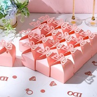 Boîte à dragées unie en papier découpé papillon pour mariage, fête prénuptiale, ou emballage de friandises