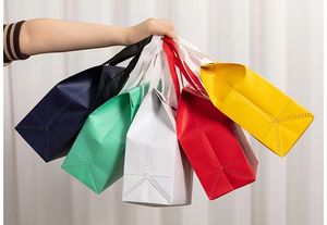 Sac isotherme réutilisable personnalisé avec logo, imperméable, en non-tissé, avec isolation en feuille d'aluminium pour le stockage des aliments froids - Product Image 3