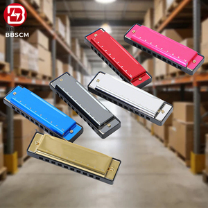 <span class=keywords><strong>Harmonica</strong></span> <span class=keywords><strong>diatonique</strong></span> <span class=keywords><strong>10</strong></span> <span class=keywords><strong>trous</strong></span> 20 tons en Do avec corps en aluminium finition dorée ABS pour débutants - Instrument à vent facile à jouer - Product Image 1