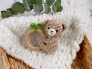 かぎ針編みガラガラギフトセットクマ木材サークルブレスレットかわいい動物ソフトニットかぎ針編み赤ちゃんガラガラ - Product Image 2