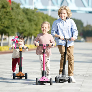<span class=keywords><strong>Lamborghini</strong></span>-<span class=keywords><strong>patinete</strong></span> con licencia para niños de 3 a 10 años, Scooter con 4 niveles ajustables, cubierta Extra ancha - Product Image 6