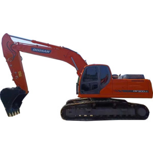 รถขุดไฮดรอลิก Doosan DX300 300LC-9C มือสอง ขนาด 30 ตัน สภาพดี ชั่วโมงการทำงานต่ำ เครื่องยนต์ ปั๊ม เกียร์ มอเตอร์ ของแท้จากญี่ปุ่น - Product Image 1