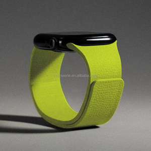Bracelet de montre intelligente en silicone souple à motif litchi pour femmes et hommes, magnétique et respirant, taille 22 mm pour Apple Watch - Product Image 3