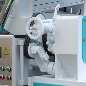ZNJ Starlight Machine de décorticage de riz industrielle compacte pour ferme, fonction de polissage, capacité 600 kg/h, moteur 380V, puissance 23470W - Product Image 3