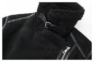 Veste de moto d'hiver pour femmes dames européennes et américaines veste en cuir Melton chaud en noir veste de moto à motif solide - Product Image 4