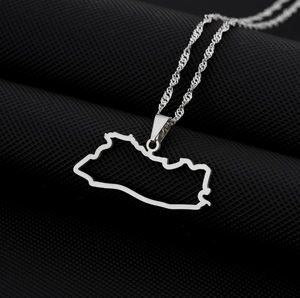 Promotion en gros : Collier pendentif ajouré pour hommes et femmes, accessoire élégant, simple et haut de gamme pour couples - Product Image 1
