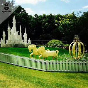 Décoration de Noël pour centre commercial en plein air, chariot de chevaux avec motif lumineux LED - Product Image 5