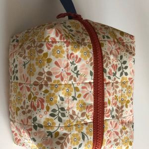 Low Moq Women's Fashion Customized Hand Block Printed <b>Quilted</b> <b>Makeup</b> <b>Bag</b> Cotton Fabric Small and Large Toiletry <b>Bag</b> Pouch - Product Image 4