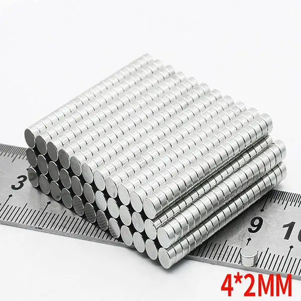 इलेक्ट्रिक गैल्वेनाइज्ड निकल ndfb मजबूत चुंबकीय 4x1 मिमी 4x2 मिमी राउंड मैग्नेट n52 नियोडिमियम डिस्क मैग्नेट