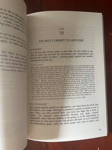 <span class=keywords><strong>Libro</strong></span> popolare 2025 il conciso 48 leggi <span class=keywords><strong>di</strong></span> potere educativo personalizzato Softcover romanzo inglese libri <span class=keywords><strong>di</strong></span> apprendimento stampa <span class=keywords><strong>libro</strong></span> all'ingrosso - Product Image 5