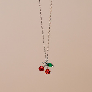 Collar de Plata 925 con Diseño de Cereza Fresca y Dulce, Estilo <span class=keywords><strong>Bosque</strong></span> Moderno, con Incrustaciones de Circonita y Baño de Oro - Product Image 3
