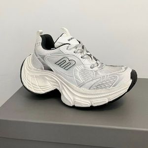 2025 luxe Original Designer rétro sport baskets haute qualité piste chaussures décontractées pour l'été et le printemps livraison directe - Product Image 4