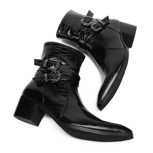 Botas de cuero de vaca de caña alta con estilo retro inglés, zapatos de hombre con punta cuadrada, patrones tallados a mano, cremallera, zapatos de cuero negro. - Product Image 3