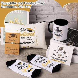 2024 regalos de graduación idea Juego de regalos para estudiantes con vela perfumada Taza de café Calcetines Regalo de graduación para ella BAJA MOQ - Product Image 5