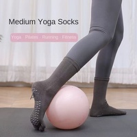 Chaussettes tricotées antidérapantes à cinq doigts de yoga et de pilates pour femmes professionnelles pour le fitness en salle d'hiver