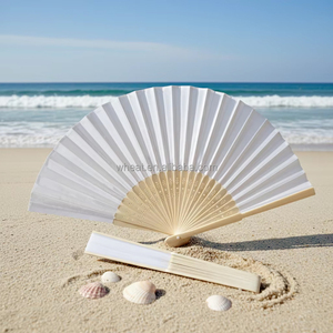 Recuerdos Populares para Fiestas de <span class=keywords><strong>Boda</strong></span>, Abanico <span class=keywords><strong>Plegable</strong></span> Portátil Hecho a Mano, Abanico de Papel de Bambú Personalizado para Invitados - Product Image 1
