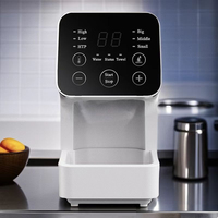 Machine de chauffage de serviettes multifonctionnelle avec régulation fine de la température, distribution automatique et dispositif de chauffage pour serviettes jetables