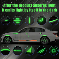 Lot de 4 autocollants décoratifs lumineux style fibre de carbone pour ailes de voiture, avertissement de sécurité phosphorescent pour la nuit