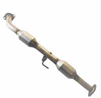 Vente en gros Nouveau catalyseur céramique à haut débit Euro1-5 en acier inoxydable pour tuyau d'échappement Hilux Marque YueYang Garantie 1 an 2.5D-4D