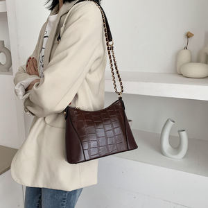 Bolso cruzado de cuero sintético con patrón de piedras para mujer, bandolera pequeña con cadena para hombro, <span class=keywords><strong>2020</strong></span> - Product Image 4