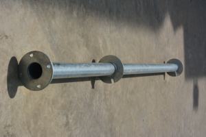 Pieux vissés en acier galvanisé pour système de montage solaire et construction de fondations avec ancre de terre hélicoïdale et longueur personnalisée - Product Image 5