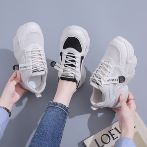 Tomaia in maglia confortevole taglio basso in esecuzione <span class=keywords><strong>scarpe</strong></span> <span class=keywords><strong>da</strong></span> <span class=keywords><strong>Tennis</strong></span> <span class=keywords><strong>da</strong></span> donna <span class=keywords><strong>tacco</strong></span> grosso stringate Sneakers moda <span class=keywords><strong>scarpe</strong></span> <span class=keywords><strong>da</strong></span> passeggio sportive - Product Image 1