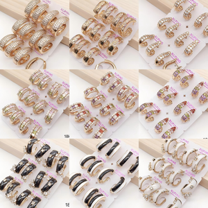250921 XUPING Gioielli da Donna Orecchini alla Moda Vendita all'Ingrosso Zircone Artificiale Placcati Oro 18K Orecchini a Cerchio Huggie di Tendenza - Product Image 2