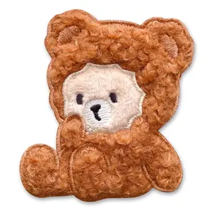 Patches bordados personalizados, adesivos de urso costurado personalizado de qualidade dos desenhos animados chenille