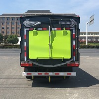 Balayeuse à moteur diesel montée sur camion Dongfeng 4x2 avec moteur pour le balayage et la collecte de poussière des sols industriels