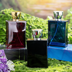 Profumo Unisex da 100ml con Fragranza Fresca e Note Legnose, Lunga Durata - Product Image 5