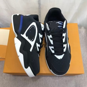 Chaussures de sport décontractées pour hommes et femmes en cuir véritable sur mesure de haute qualité, à lacets, semelle épaisse. Haute qualité, luxueux - Product Image 2