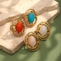 Bague ouverte Dreamshow en agate colorée ovale avec cadre en fil superposé, acier inoxydable 316L, plaqué or 18 carats, design vintage